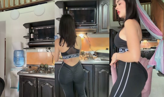 danielita_salazar9 TikTok Live — Aug 27, 2026, 9:23 PM