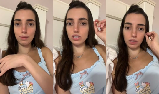 debbie998 TikTok Live — Oct 4, 2026, 7:37 AM