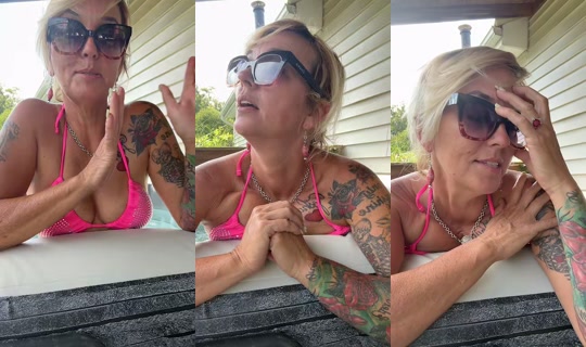 deenacakes TikTok Live — Aug 30, 2026, 8:21 PM