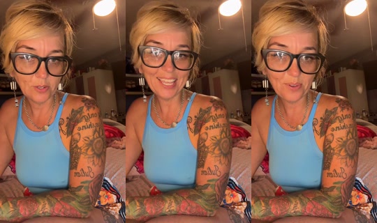 deenacakes TikTok Live — Sep 1, 2026, 11:28 AM