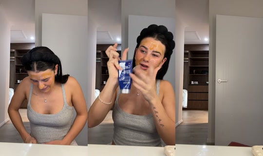 defnotjuilia TikTok Live — Aug 23, 2026, 10:48 AM