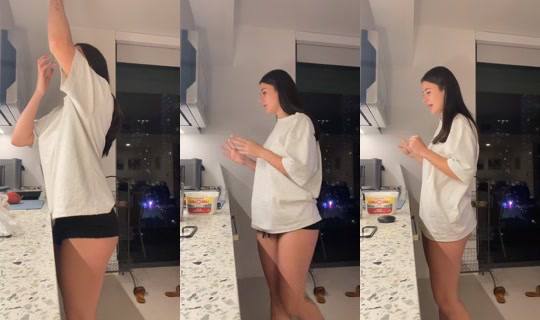 defnotjuilia TikTok Live — Sep 4, 2026, 2:48 AM