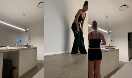 defnotjuilia TikTok Live — Sep 28, 2026, 11:00 AM