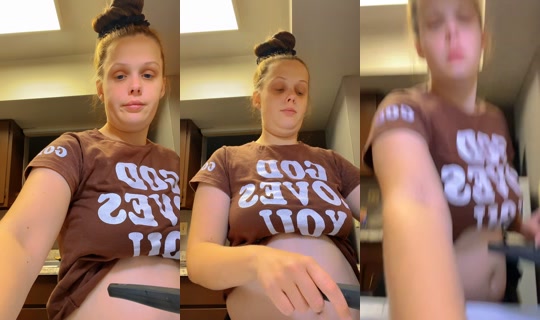 destinycrowder74 TikTok Live — Oct 4, 2026, 2:40 AM