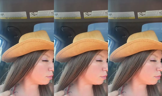 devilishlysweetpea_ TikTok Live — Aug 28, 2026, 7:49 PM
