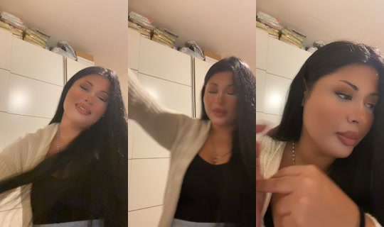 dina26890000 TikTok Live — Oct 8, 2026, 3:04 AM