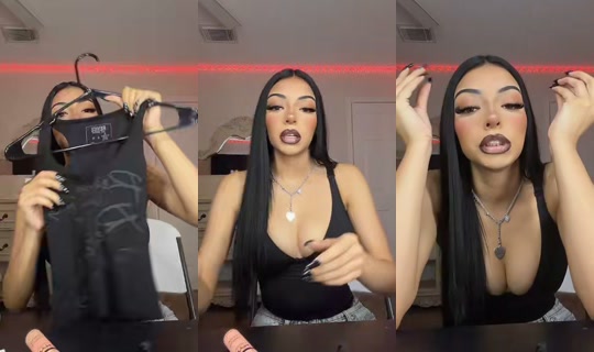 divina_kar0lina TikTok Live — Aug 20, 2026, 8:22 PM