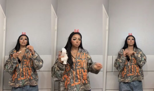 divina_kar0lina TikTok Live — Oct 10, 2026, 12:34 AM