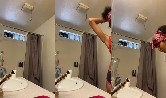 dumbdolldiari3s TikTok Live — Aug 22, 2026, 11:02 PM