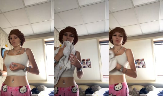 e_033xxx TikTok Live — Aug 22, 2026, 10:52 AM
