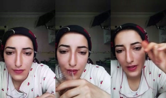 ecrin.toprak21 TikTok Live — Oct 1, 2026, 11:49 AM