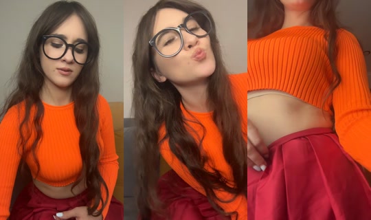 elaine.mood TikTok Live — Oct 4, 2026, 1:09 PM