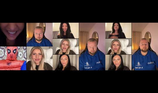eleeniaxx TikTok Live — Oct 8, 2026, 10:45 PM