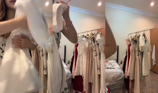elenawidjaja TikTok Live — Oct 3, 2026, 9:18 AM