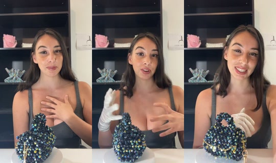 eleonorecroce TikTok Live — Oct 1, 2026, 9:37 PM