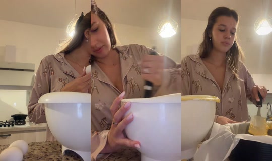 elis3betta TikTok Live — Oct 8, 2026, 4:07 PM
