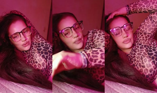 ella.vanellaa TikTok Live — Oct 8, 2026, 12:14 AM