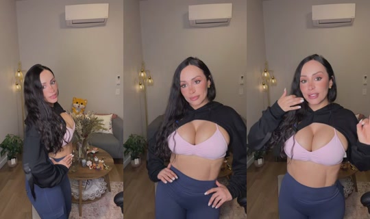 ellaqlona TikTok Live — Sep 21, 2026, 6:33 AM
