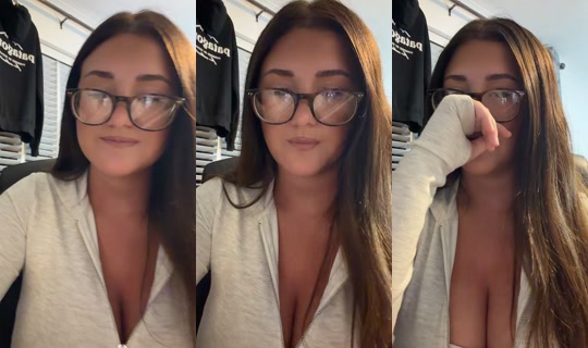 elliejnk TikTok Live — Sep 16, 2026, 12:10 AM