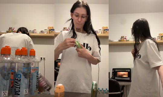 elly187erz TikTok Live — Aug 25, 2026, 7:52 PM