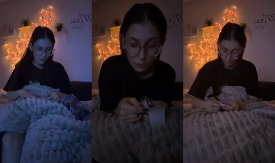 elly187erz TikTok Live — Aug 27, 2026, 6:49 PM