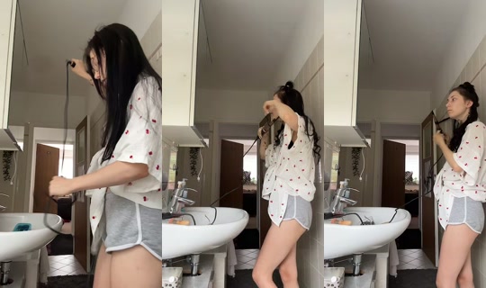 elly187erz TikTok Live — Sep 3, 2026, 10:23 AM