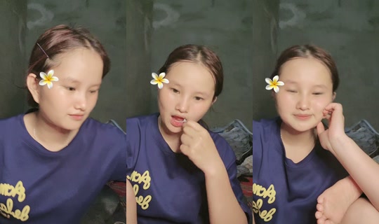 ely44000 TikTok Live — Oct 2, 2026, 8:54 AM