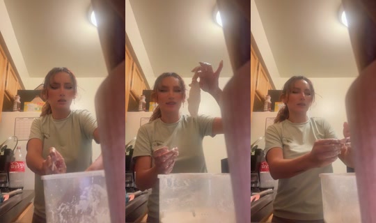 elycastil6 TikTok Live — Oct 4, 2026, 9:56 PM