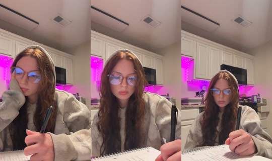 elyssakate4 TikTok Live — Aug 29, 2026, 6:33 AM