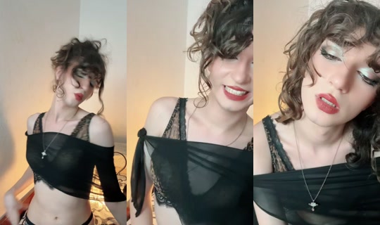ema.loverss TikTok Live — Oct 4, 2026, 11:19 PM