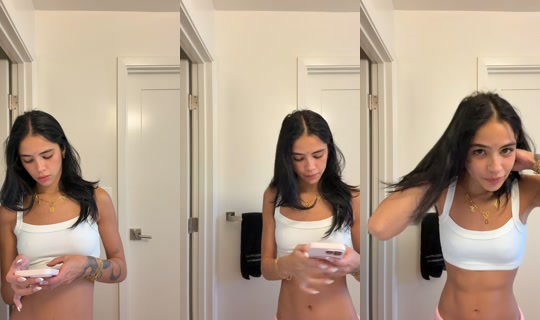 emilyytexas TikTok Live — Sep 26, 2026, 12:31 AM