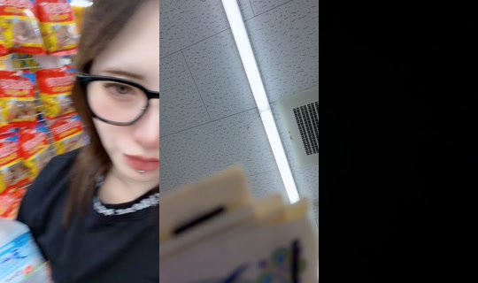 error_404_brain__ TikTok Live — Aug 30, 2026, 9:32 PM