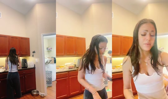 escoobyyy TikTok Live — Sep 21, 2026, 3:10 PM