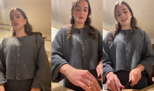 esmoosch__ TikTok Live — Sep 24, 2026, 2:13 PM