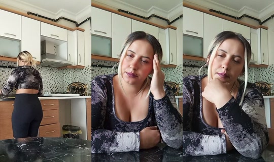 esra59743 TikTok Live — Oct 3, 2026, 7:52 AM