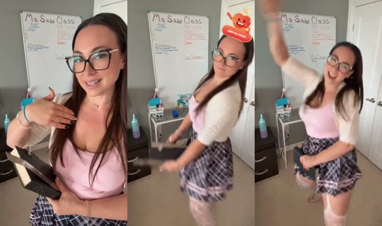 evee__marie TikTok Live — Oct 3, 2026, 11:19 PM