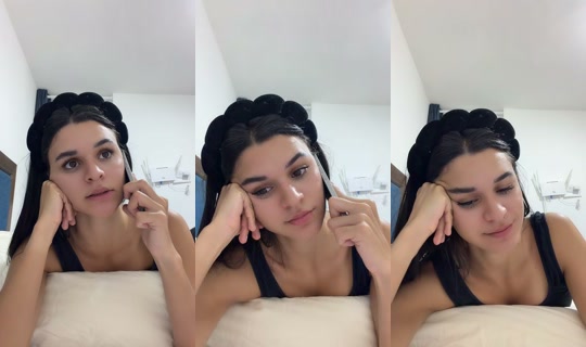 eyprel.m TikTok Live — Sep 30, 2026, 11:11 PM