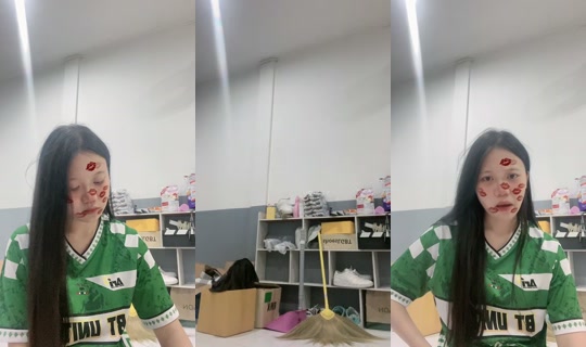 f307294 TikTok Live — Oct 3, 2026, 3:49 PM