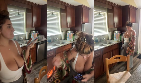 farahlove111 TikTok Live — Sep 1, 2026, 10:01 PM