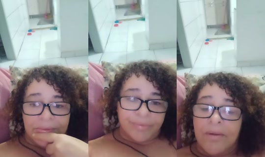 flozinha5342 TikTok Live — Aug 27, 2026, 4:21 AM