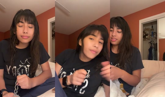 fluffypillow0.0 TikTok Live — Oct 7, 2026, 11:49 PM