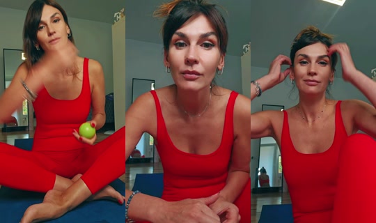 frau.aura TikTok Live — Oct 5, 2026, 9:01 AM
