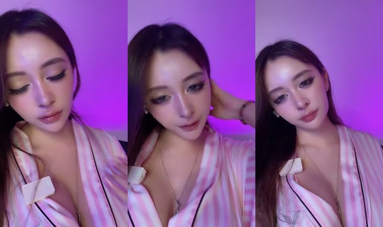 freyaloveya TikTok Live — Aug 24, 2026, 3:32 PM