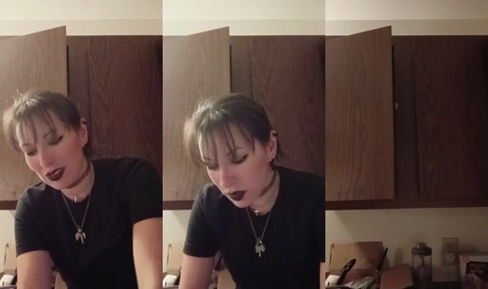 frostmombie TikTok Live — Sep 7, 2026, 7:52 AM