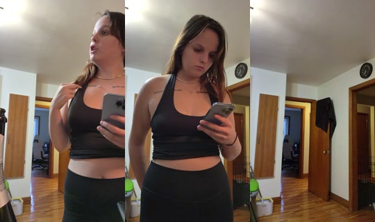 fuckoffxoo TikTok Live — Oct 4, 2026, 9:34 PM