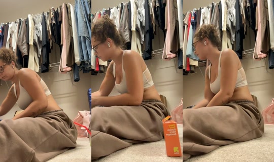 getyourselfamiranda TikTok Live — Oct 1, 2026, 12:01 AM