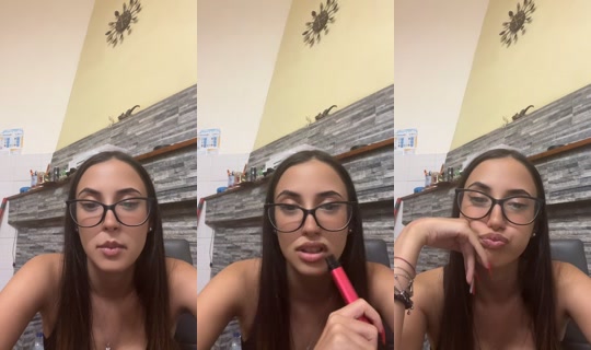 giulia.mameli_ TikTok Live — Oct 4, 2026, 9:03 PM