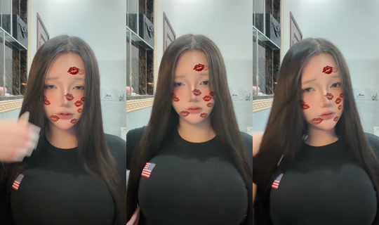 glinh.cindy TikTok Live — Aug 23, 2026, 2:32 PM