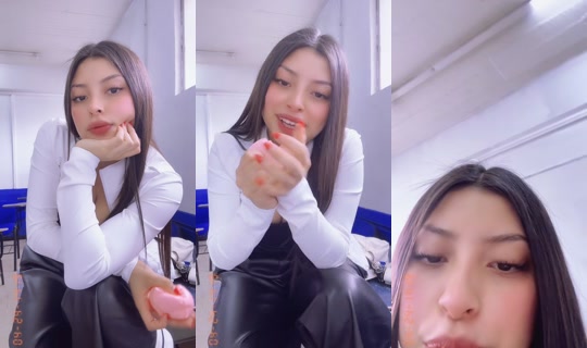 glossier.jxx TikTok Live — Oct 6, 2026, 2:44 PM