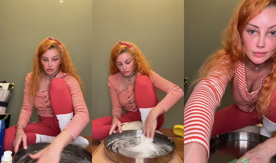 gozdemeta TikTok Live — Oct 7, 2026, 7:34 PM